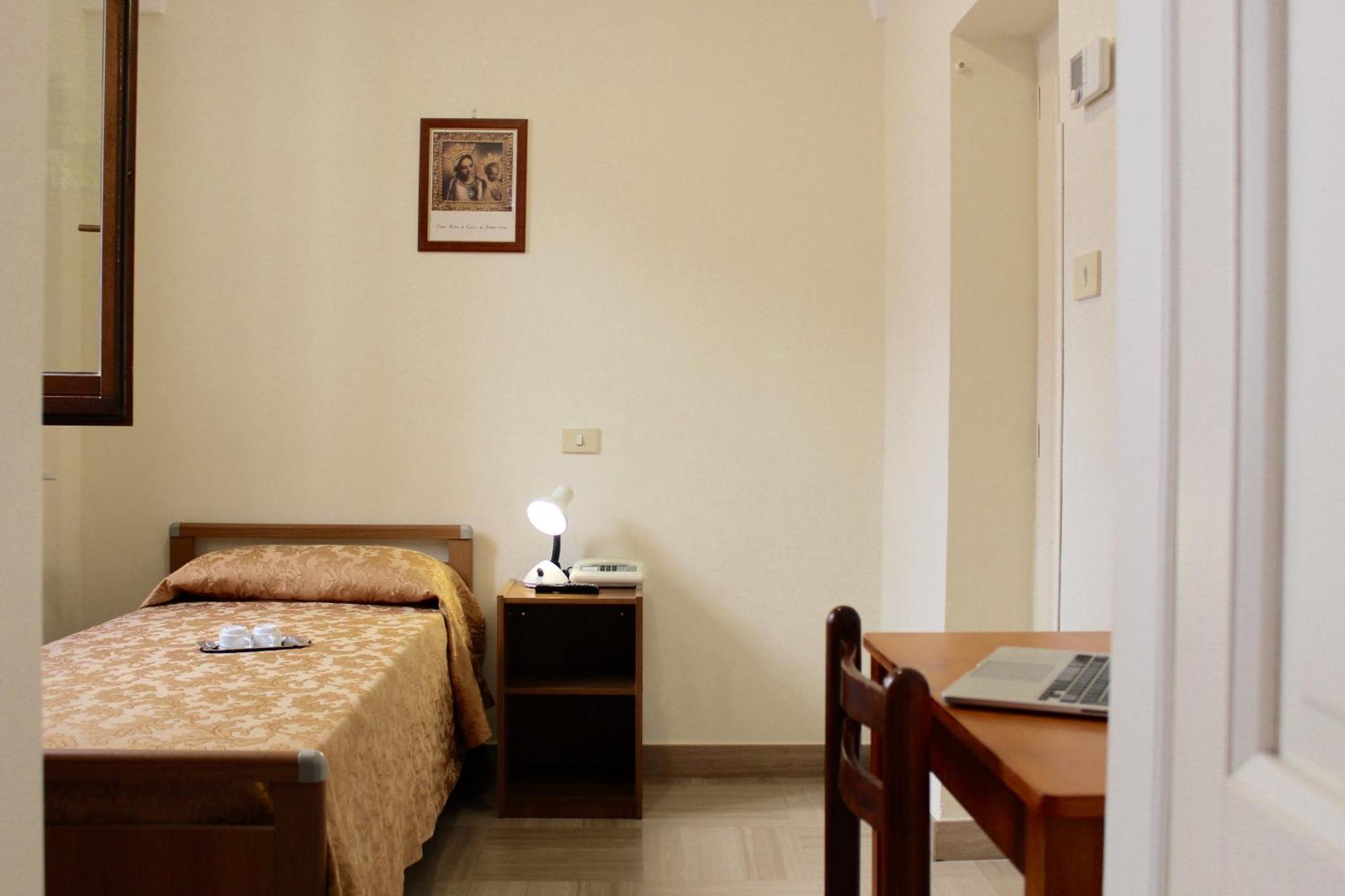 Albergo Del Santuario Santa Maria di Leuca Екстер'єр фото