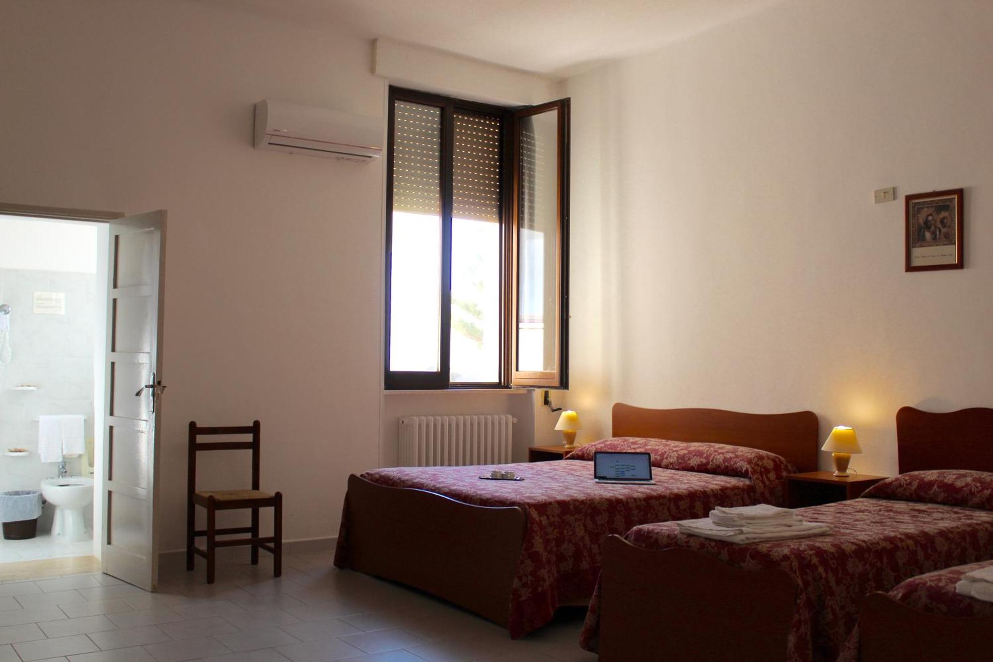 Albergo Del Santuario Santa Maria di Leuca Екстер'єр фото