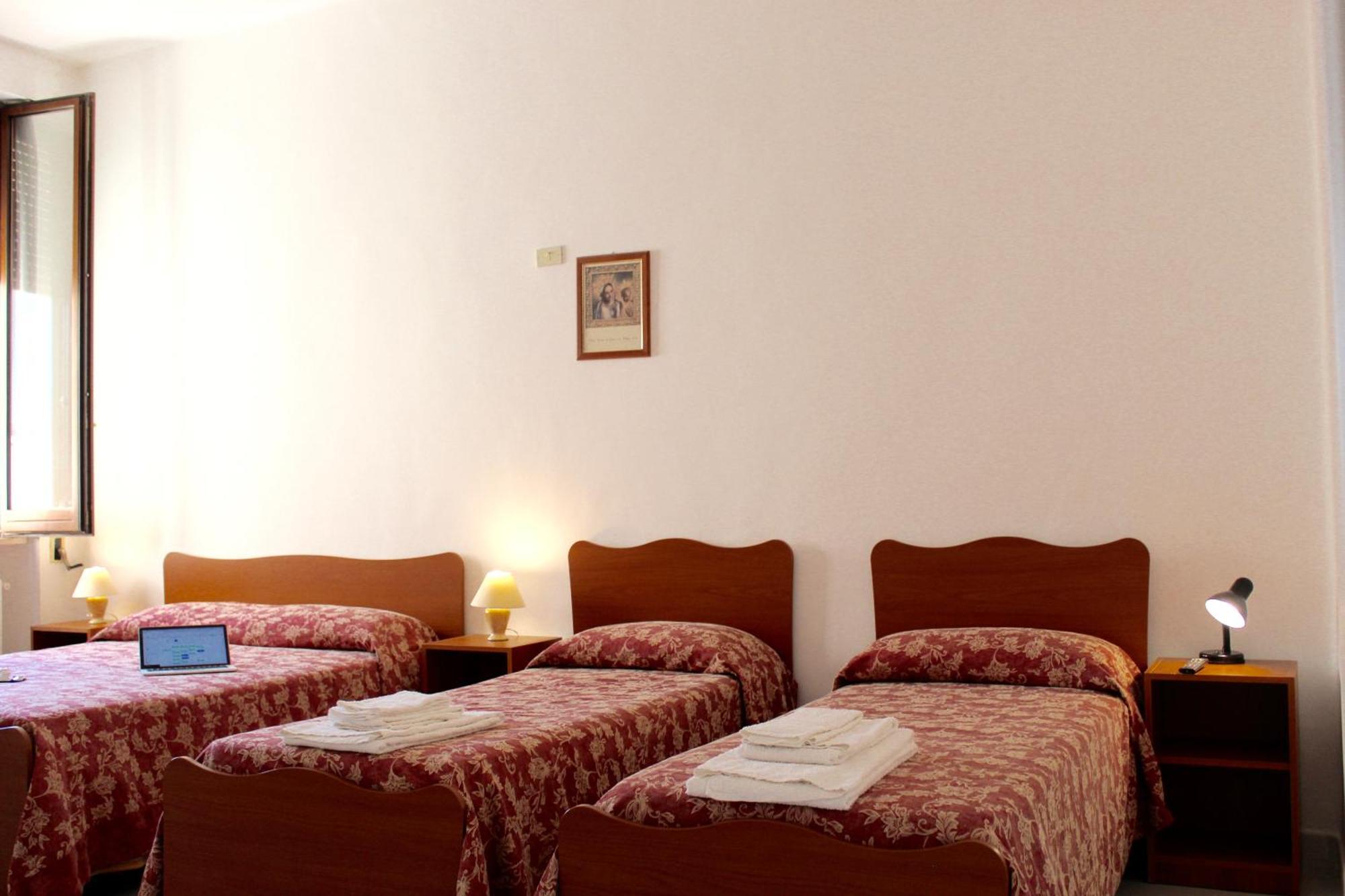 Albergo Del Santuario Santa Maria di Leuca Екстер'єр фото