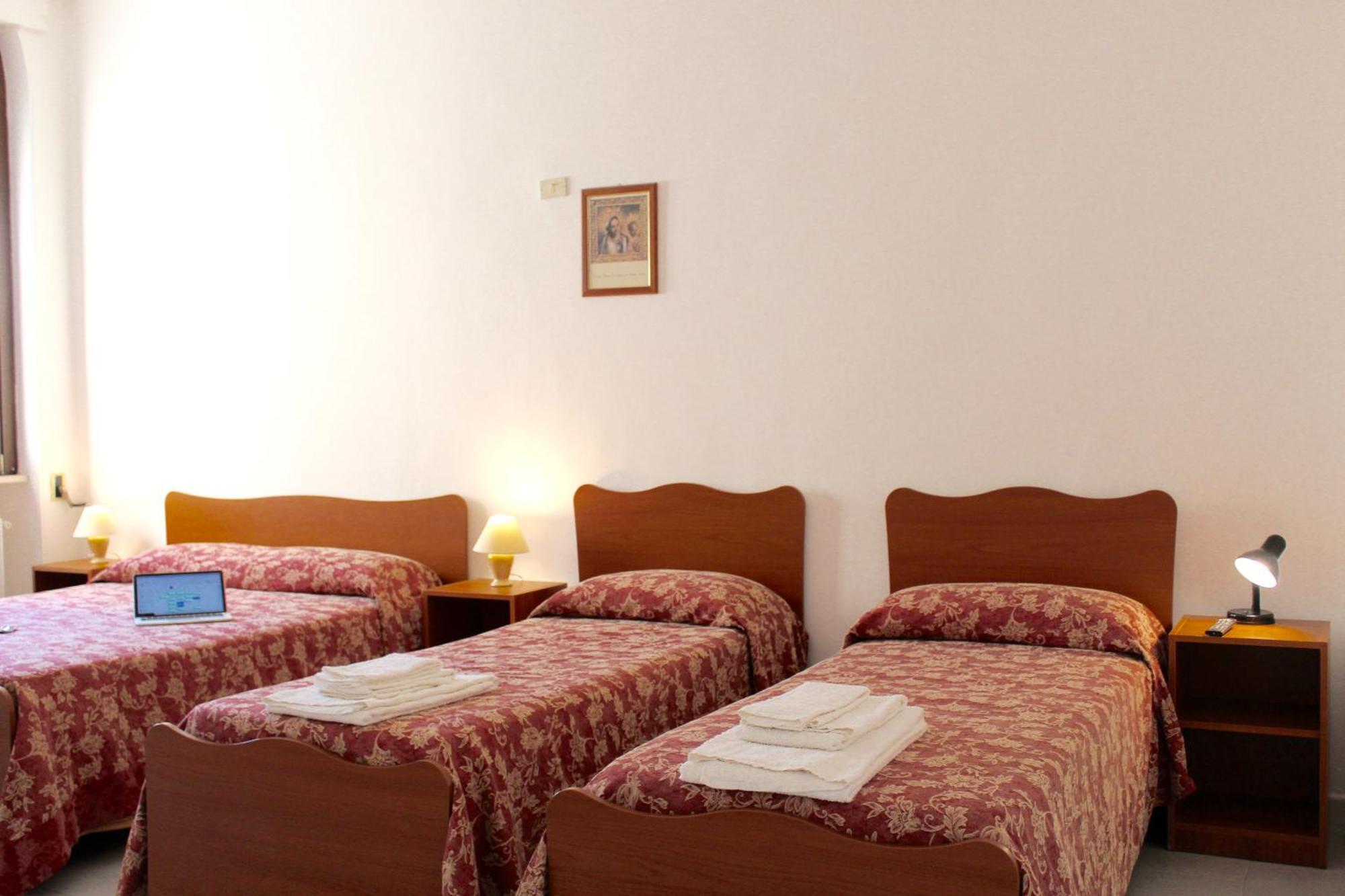 Albergo Del Santuario Santa Maria di Leuca Екстер'єр фото